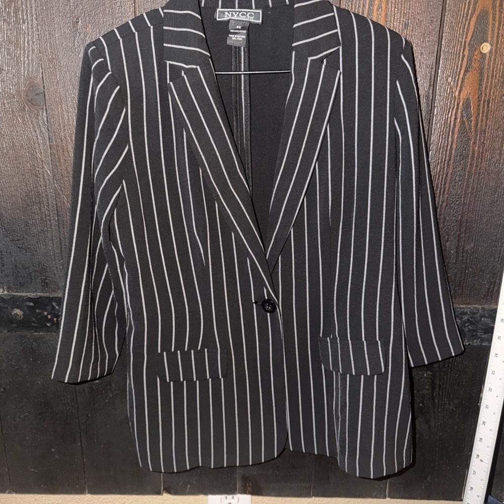 nycc new york clothing co Blazer Size Petite Small Black Striped Button Front K